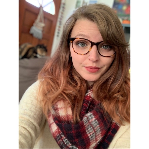 Meet your Posher - Picture 1 of 1